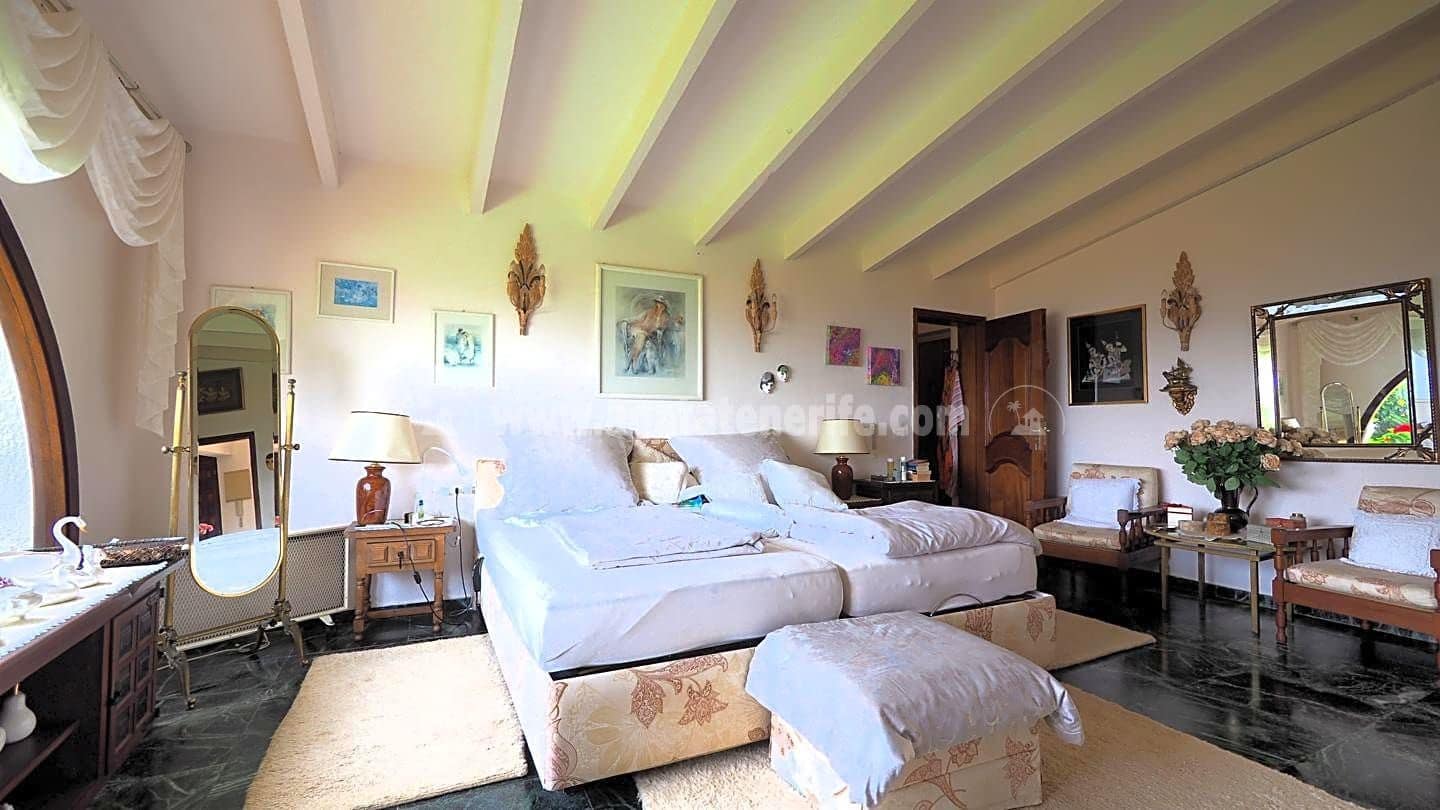 4 soveværelse Villa til salg i La Victoria de Acentejo med garage - € 785.000 (Ref: 10060862)