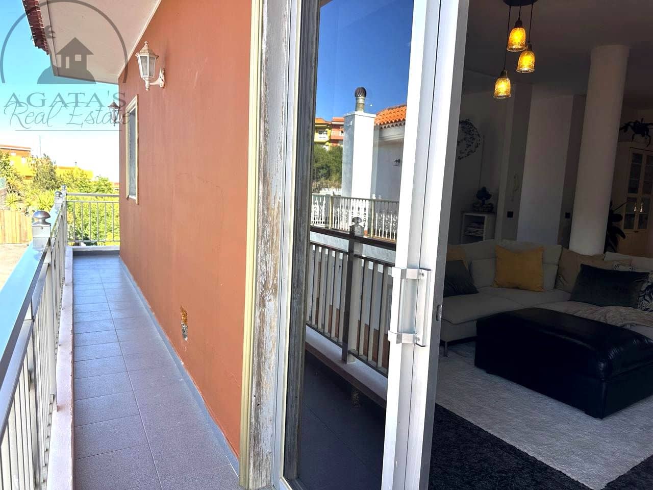 7 bedroom Villa for sale in El Tanque - € 499,000 (Ref: 10071850)