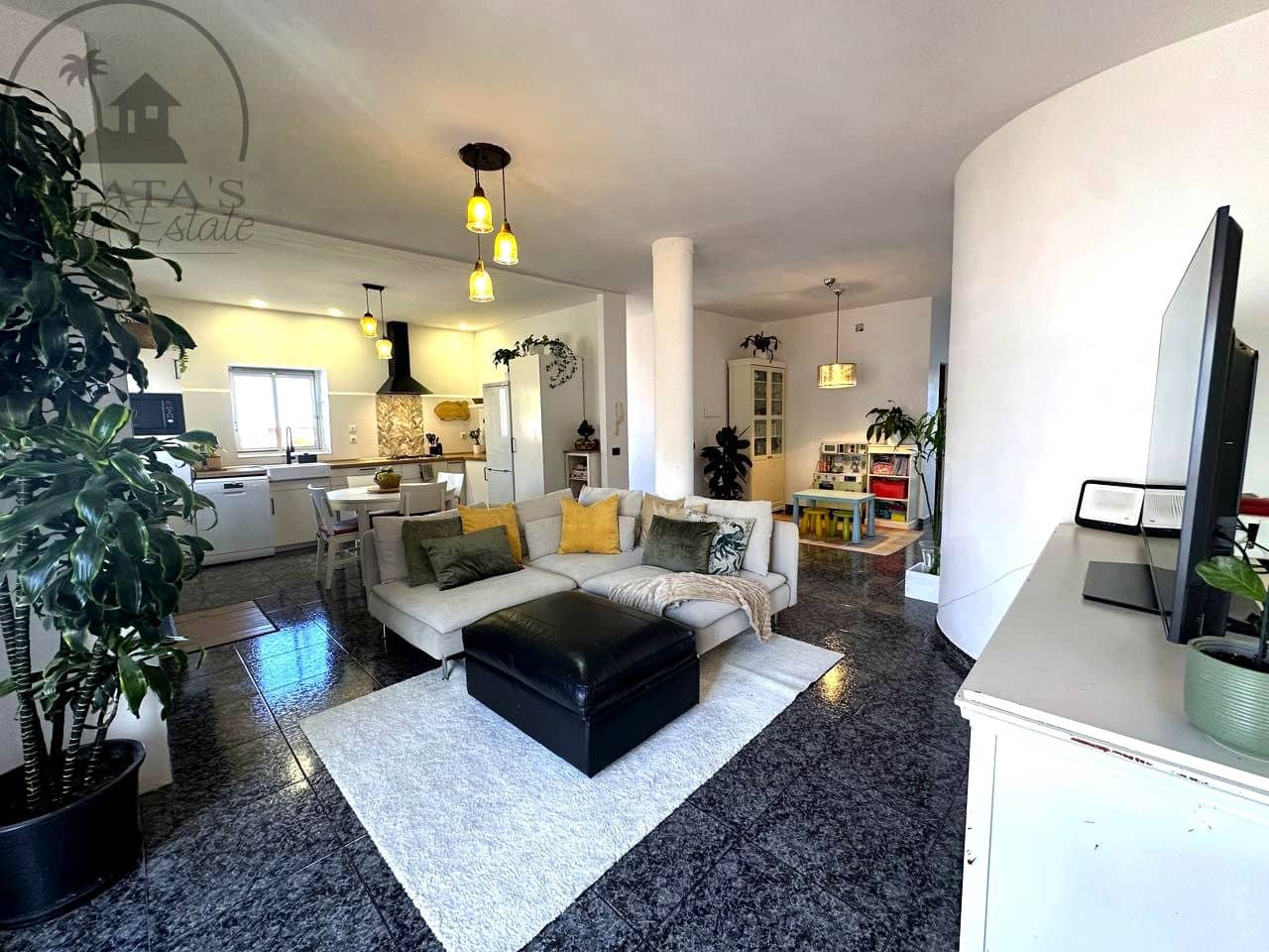 7 bedroom Villa for sale in El Tanque - € 499,000 (Ref: 10071850)