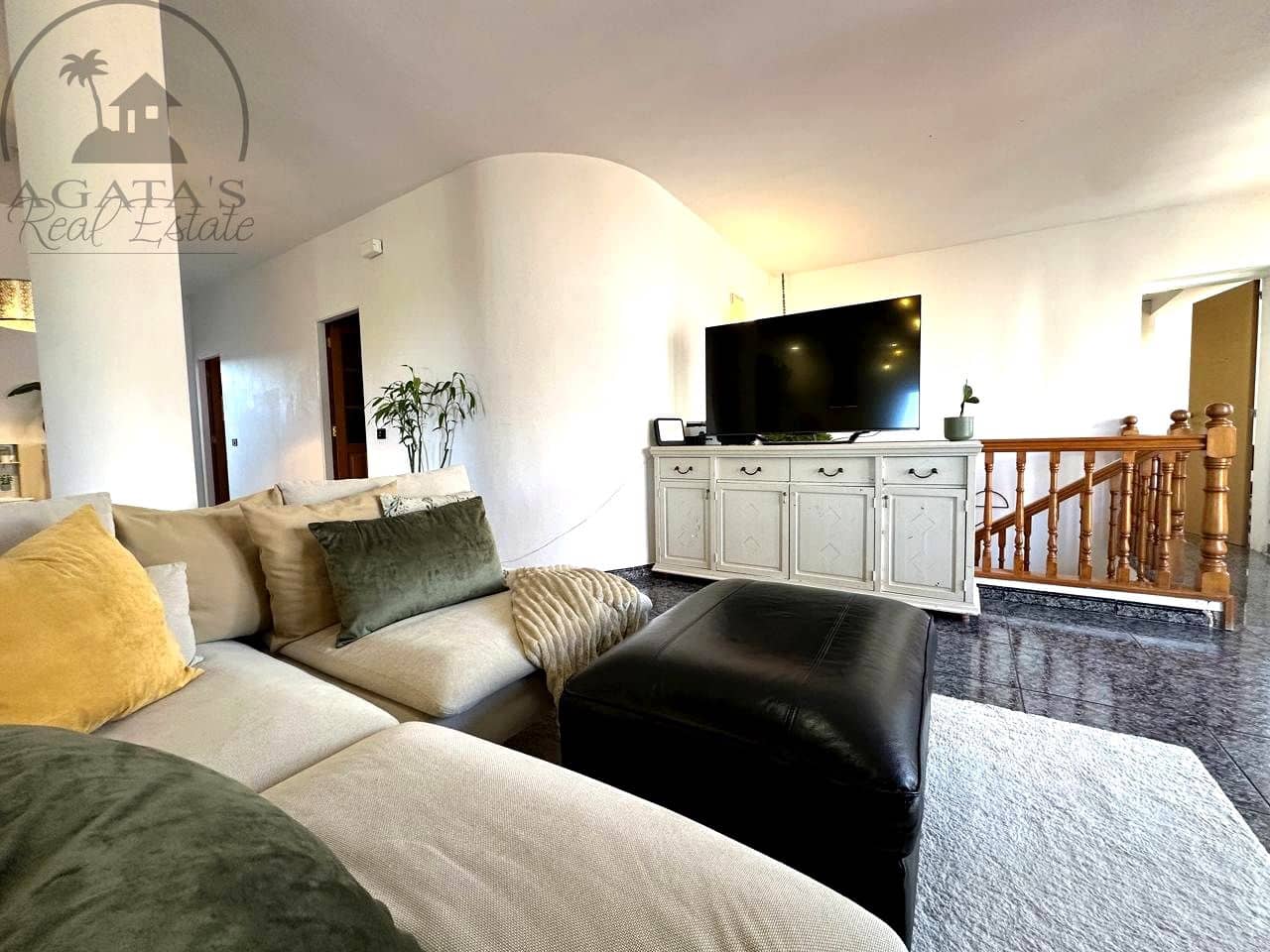 7 bedroom Villa for sale in El Tanque - € 499,000 (Ref: 10071850)
