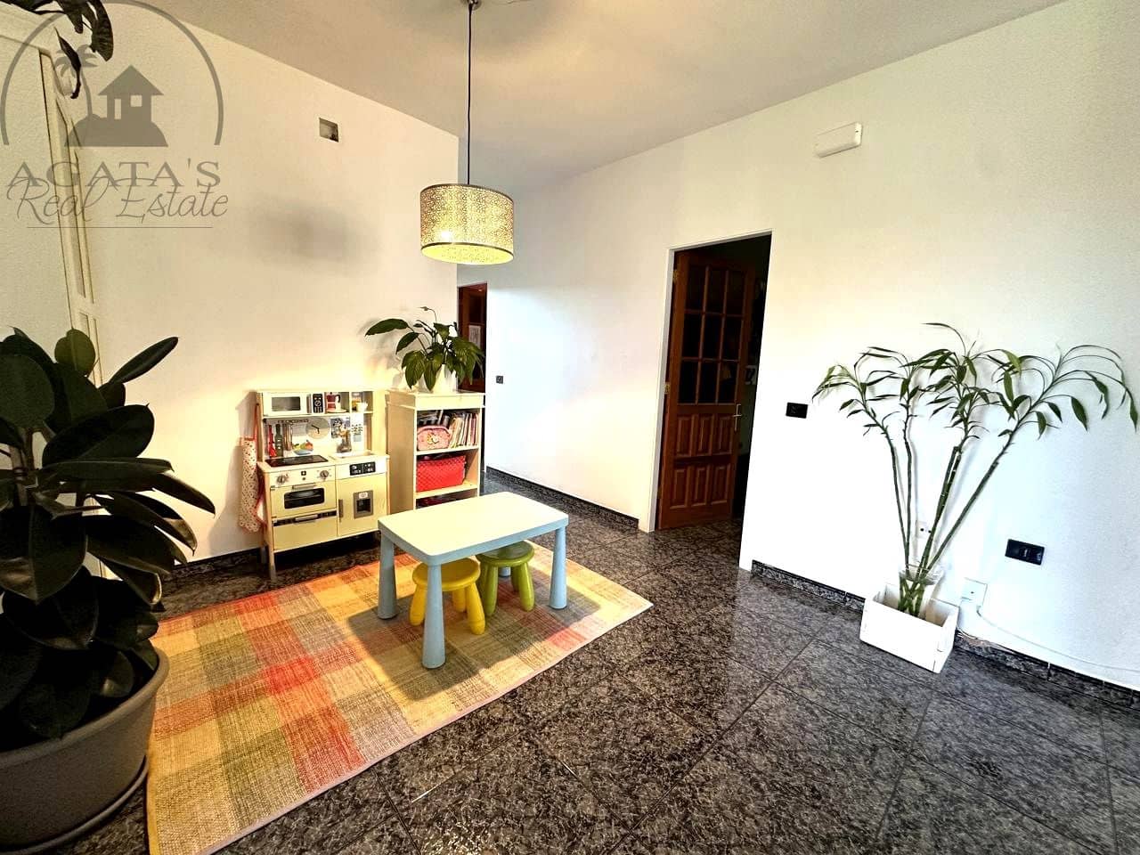 7 bedroom Villa for sale in El Tanque - € 499,000 (Ref: 10071850)