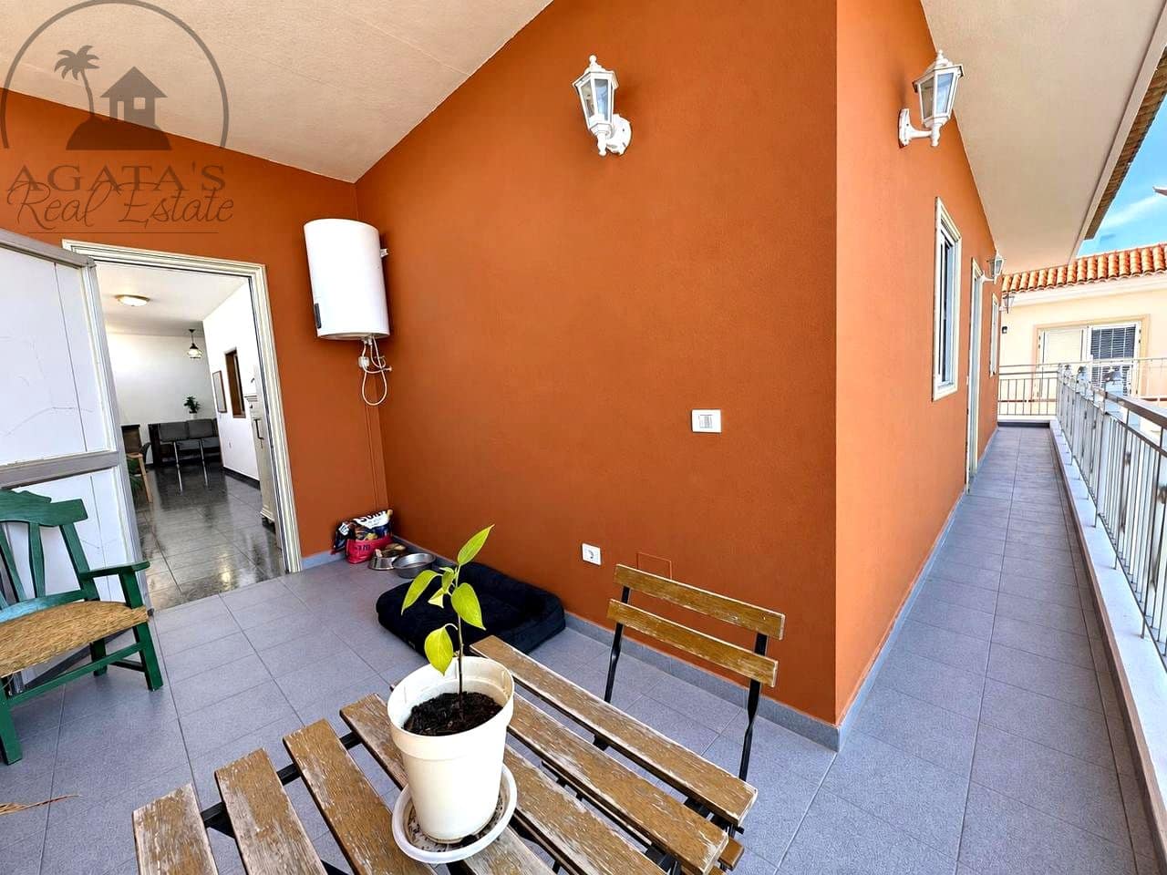 7 bedroom Villa for sale in El Tanque - € 499,000 (Ref: 10071850)