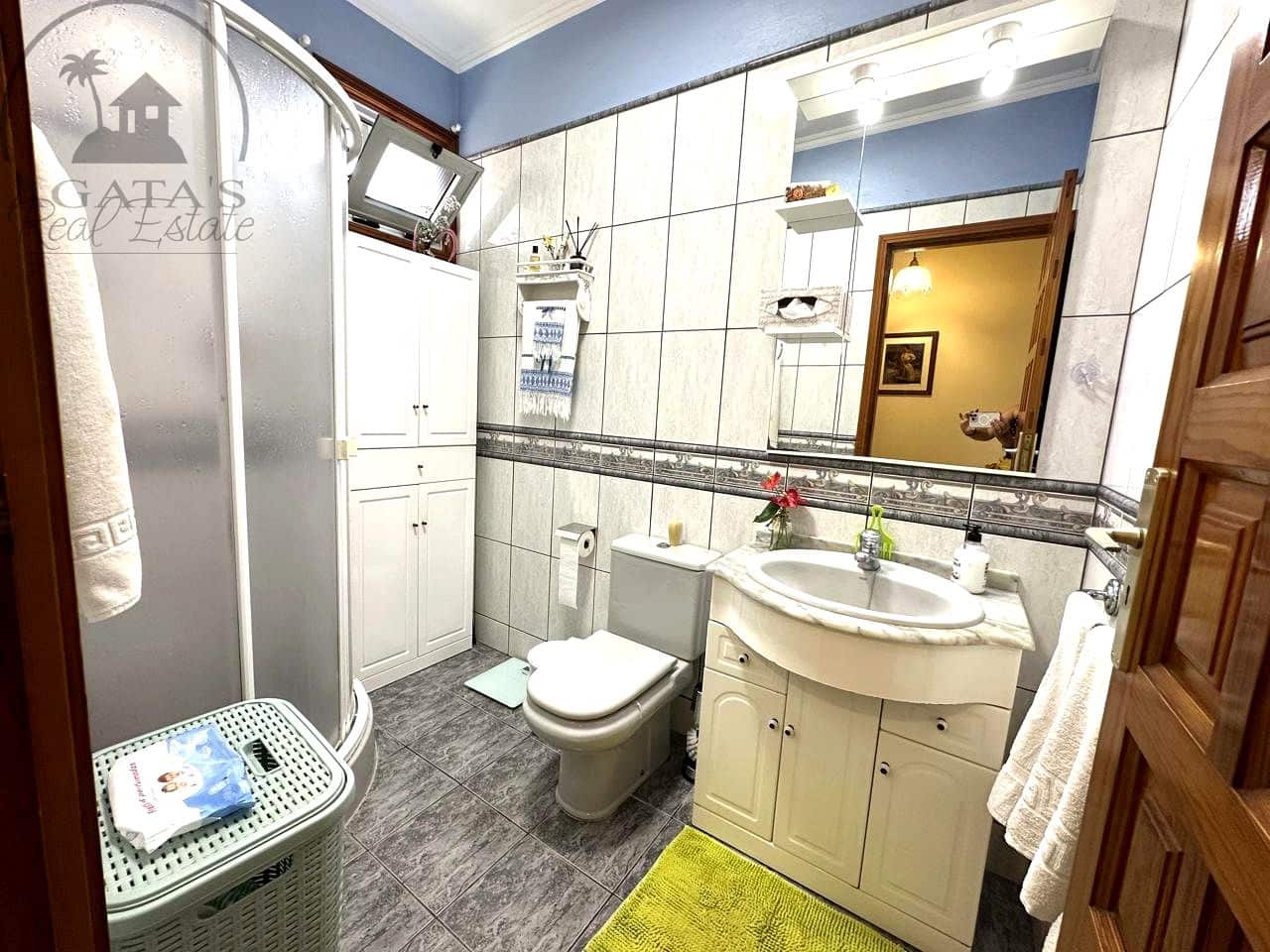 7 soverom Villa til salgs i Icod de los Vinos med garasje - € 398 000 (Ref: 10140238)
