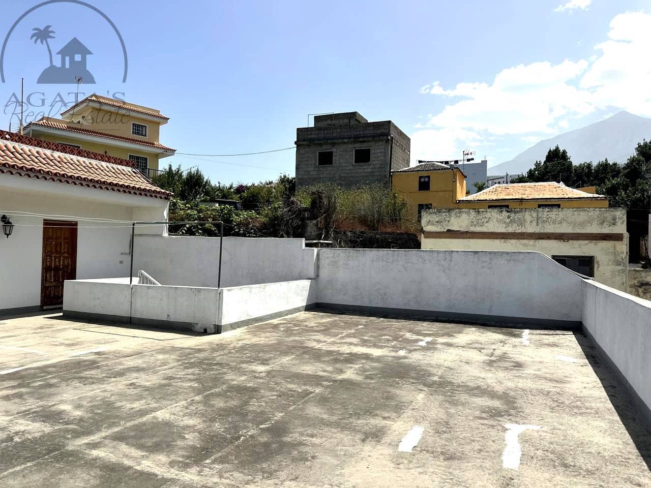7 soverom Villa til salgs i Icod de los Vinos med garasje - € 398 000 (Ref: 10140238)