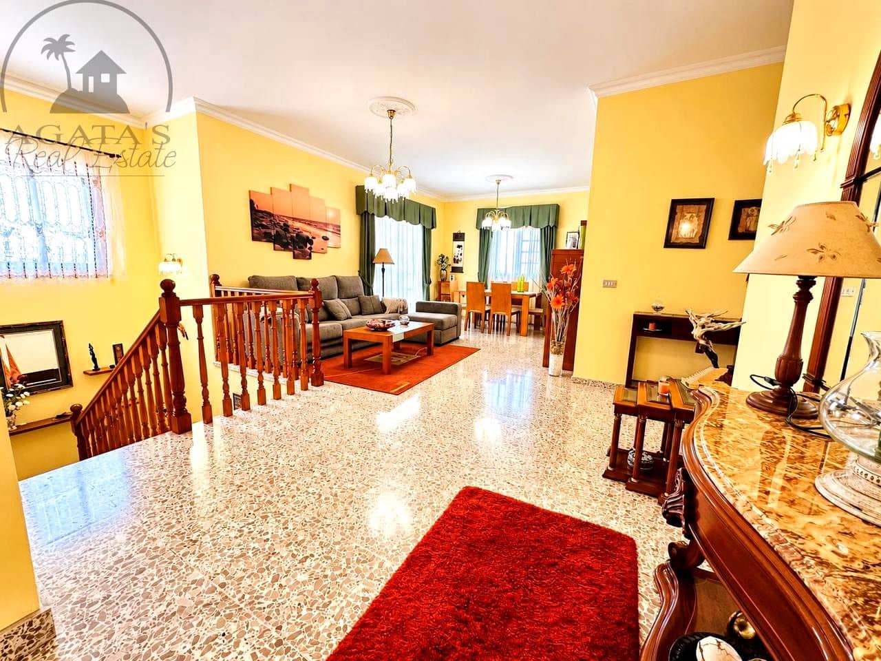 7 soverom Villa til salgs i Icod de los Vinos med garasje - € 398 000 (Ref: 10140238)