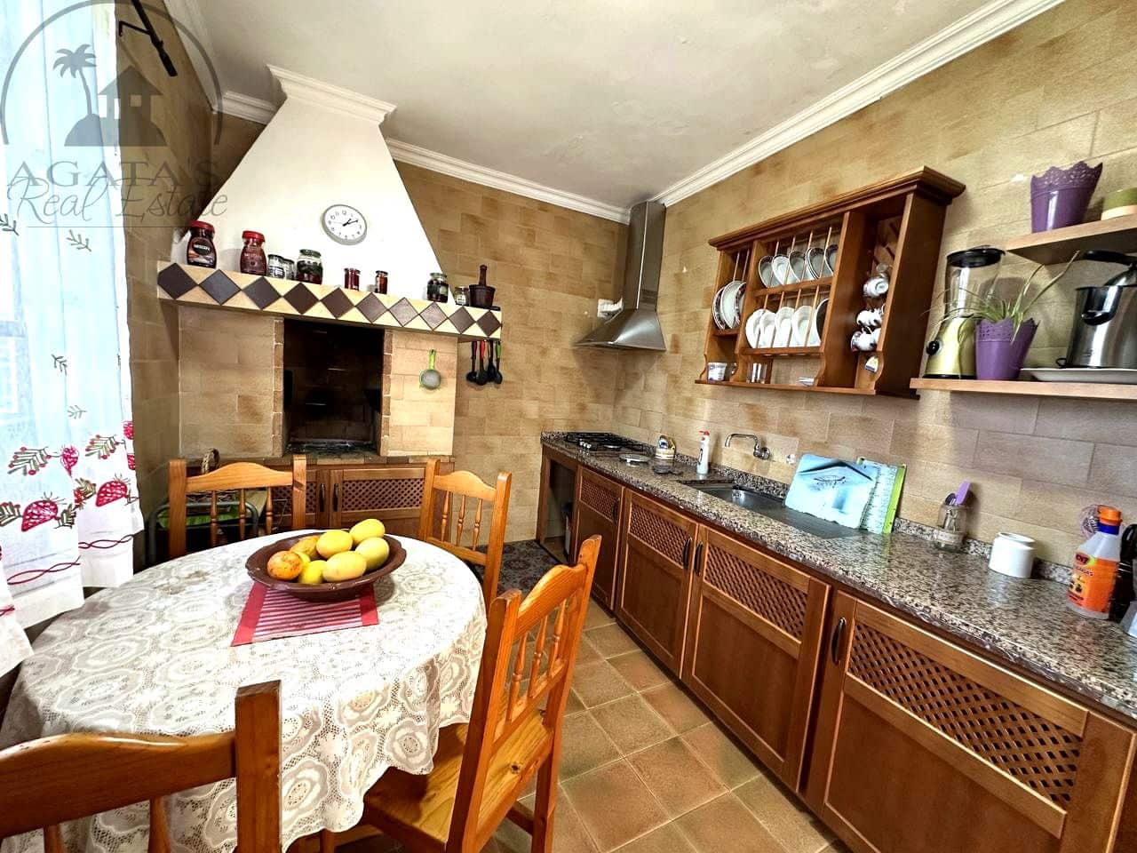 7 soverom Villa til salgs i Icod de los Vinos med garasje - € 398 000 (Ref: 10140238)