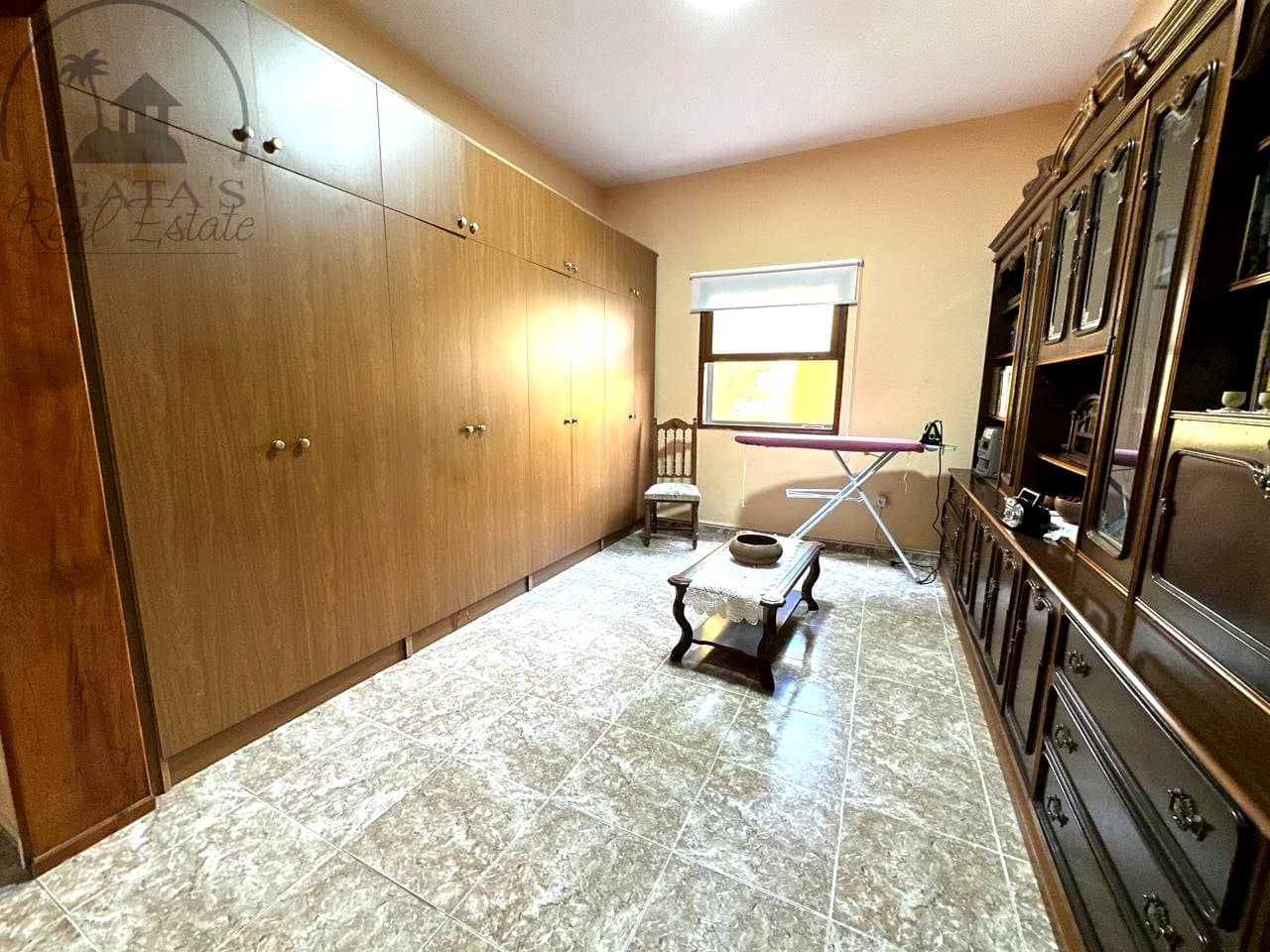 7 soverom Villa til salgs i Icod de los Vinos med garasje - € 398 000 (Ref: 10140238)
