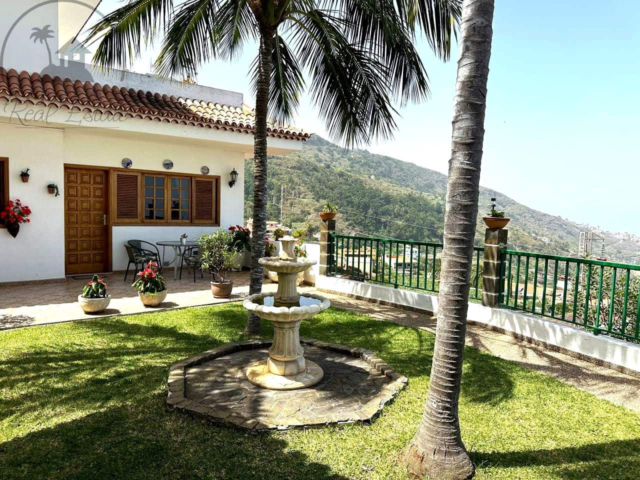 7 soverom Villa til salgs i Icod de los Vinos med garasje - € 398 000 (Ref: 10140238)