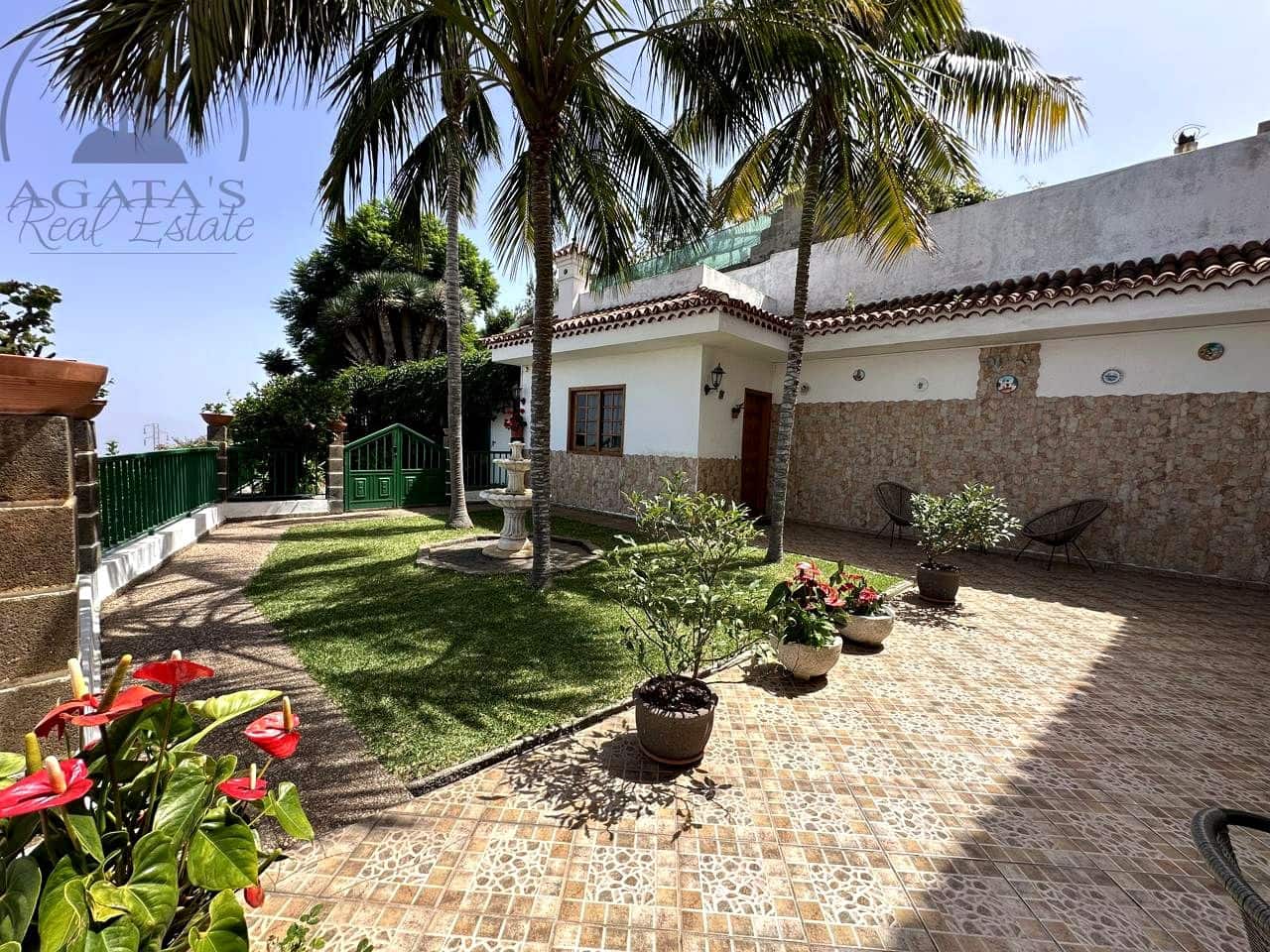 7 soverom Villa til salgs i Icod de los Vinos med garasje - € 398 000 (Ref: 10140238)
