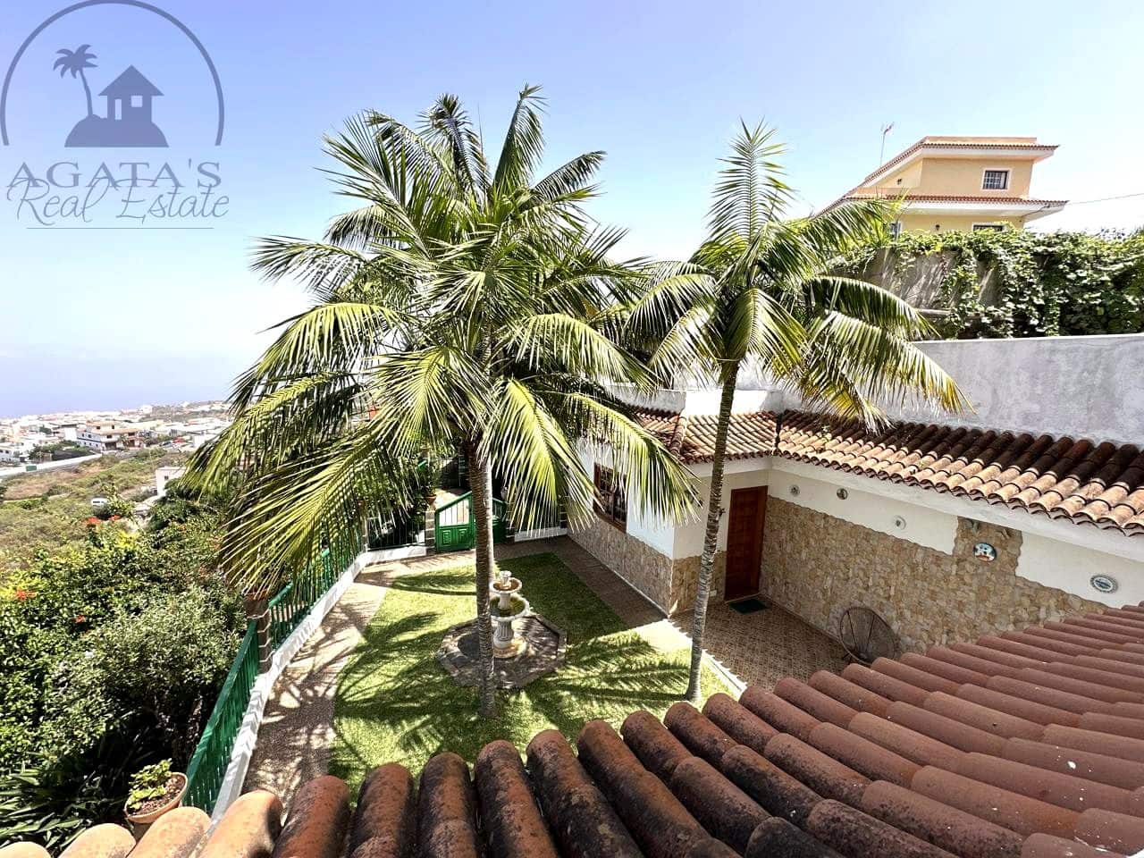7 soverom Villa til salgs i Icod de los Vinos med garasje - € 398 000 (Ref: 10140238)