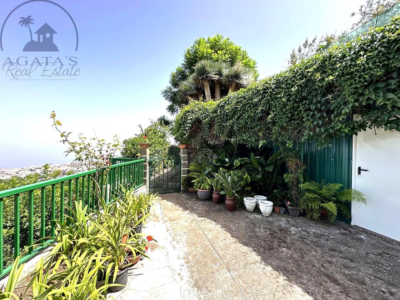 7 soverom Villa til salgs i Icod de los Vinos med garasje - € 398 000 (Ref: 10140238)