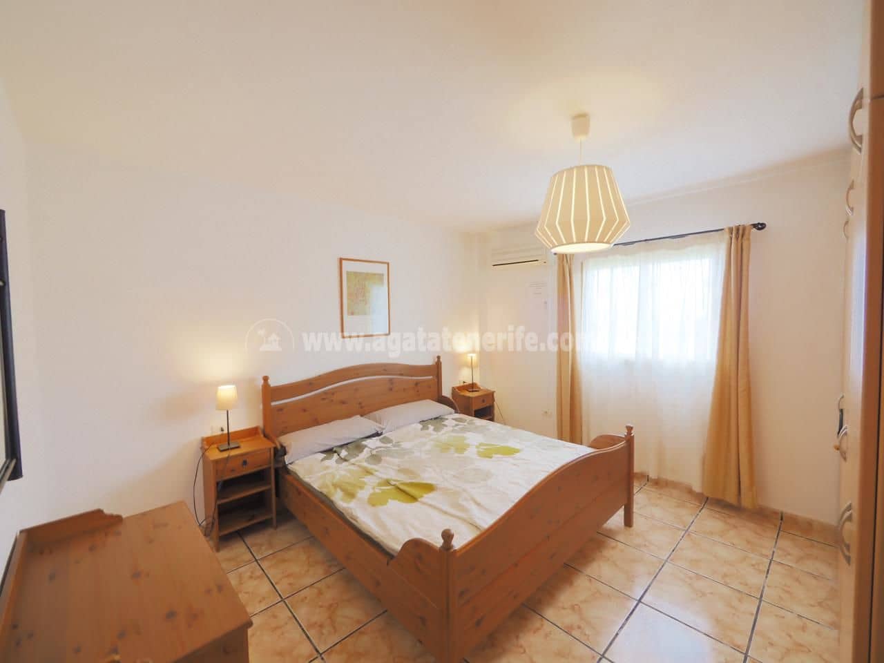 3 makuuhuone Maalaistalo myytävänä paikassa Adeje mukana uima-altaan 
autotalli - 1 000 000 € (Ref: 6484409)