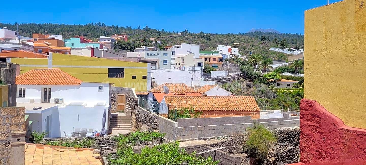 2 soveværelse Finca/Landehus til salg i Guia de Isora med garage - € 175.000 (Ref: 6921454)