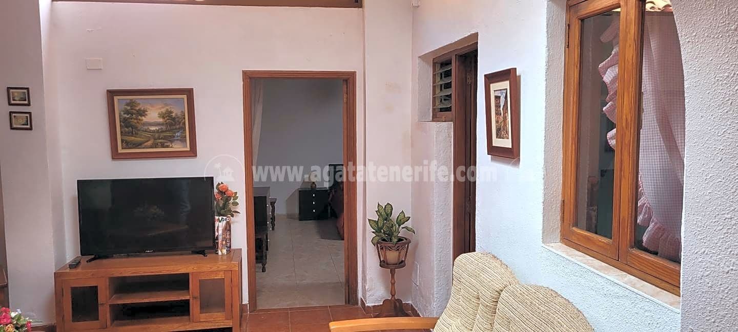 2 soveværelse Finca/Landehus til salg i Guia de Isora med garage - € 175.000 (Ref: 6921454)