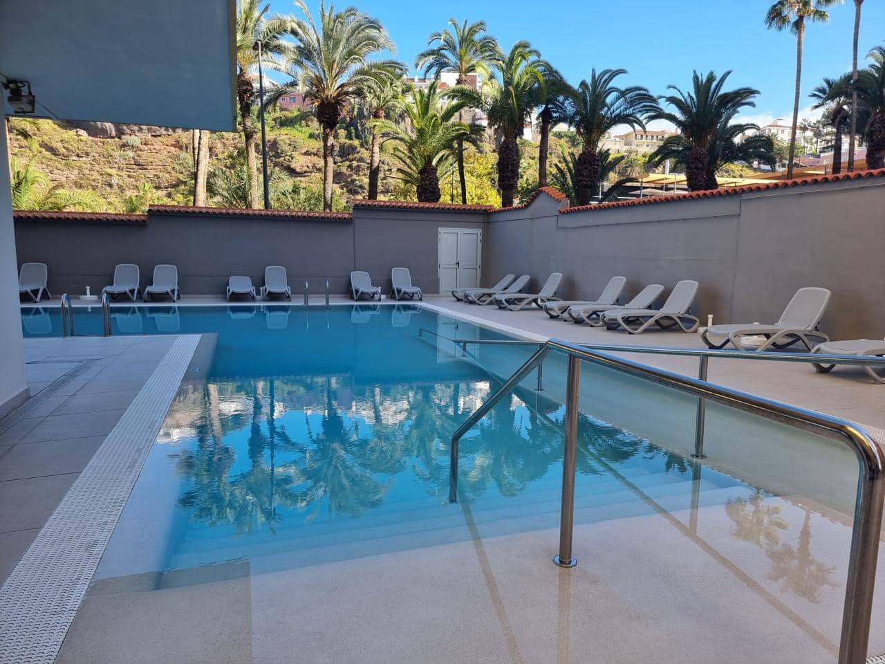 Flat for rent in Puerto de la Cruz with pool - € 900 (Ref: 6965301)