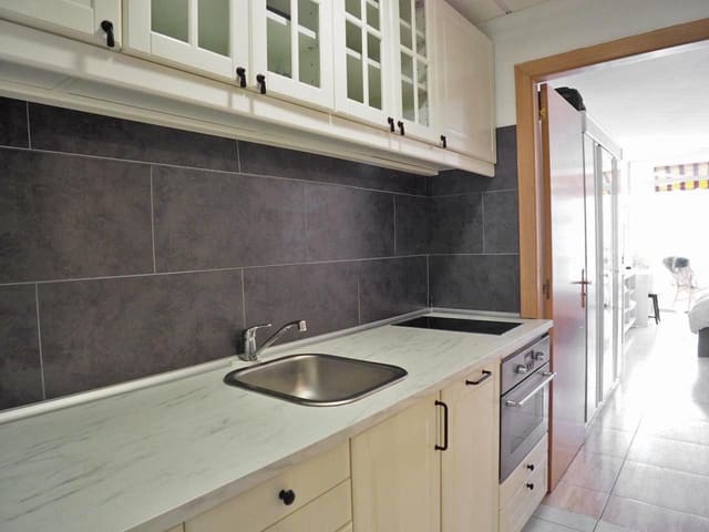 Mieszkanie do wynajęcia w Puerto de la Cruz z basenem - 900 € (Ref: 6965301)