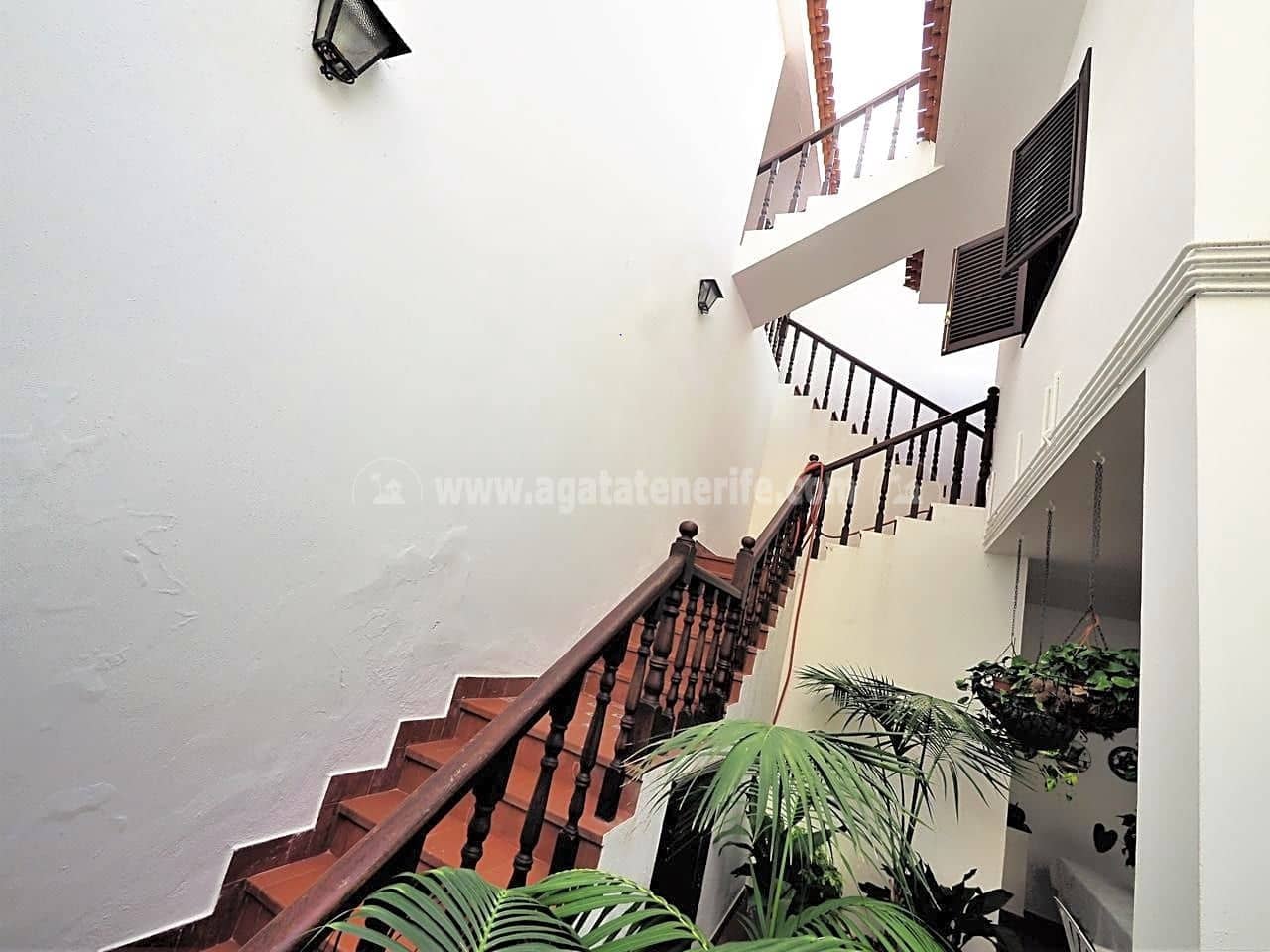 5 soveværelse Villa til salg i Icod de los Vinos med garage - € 395.000 (Ref: 7049528)