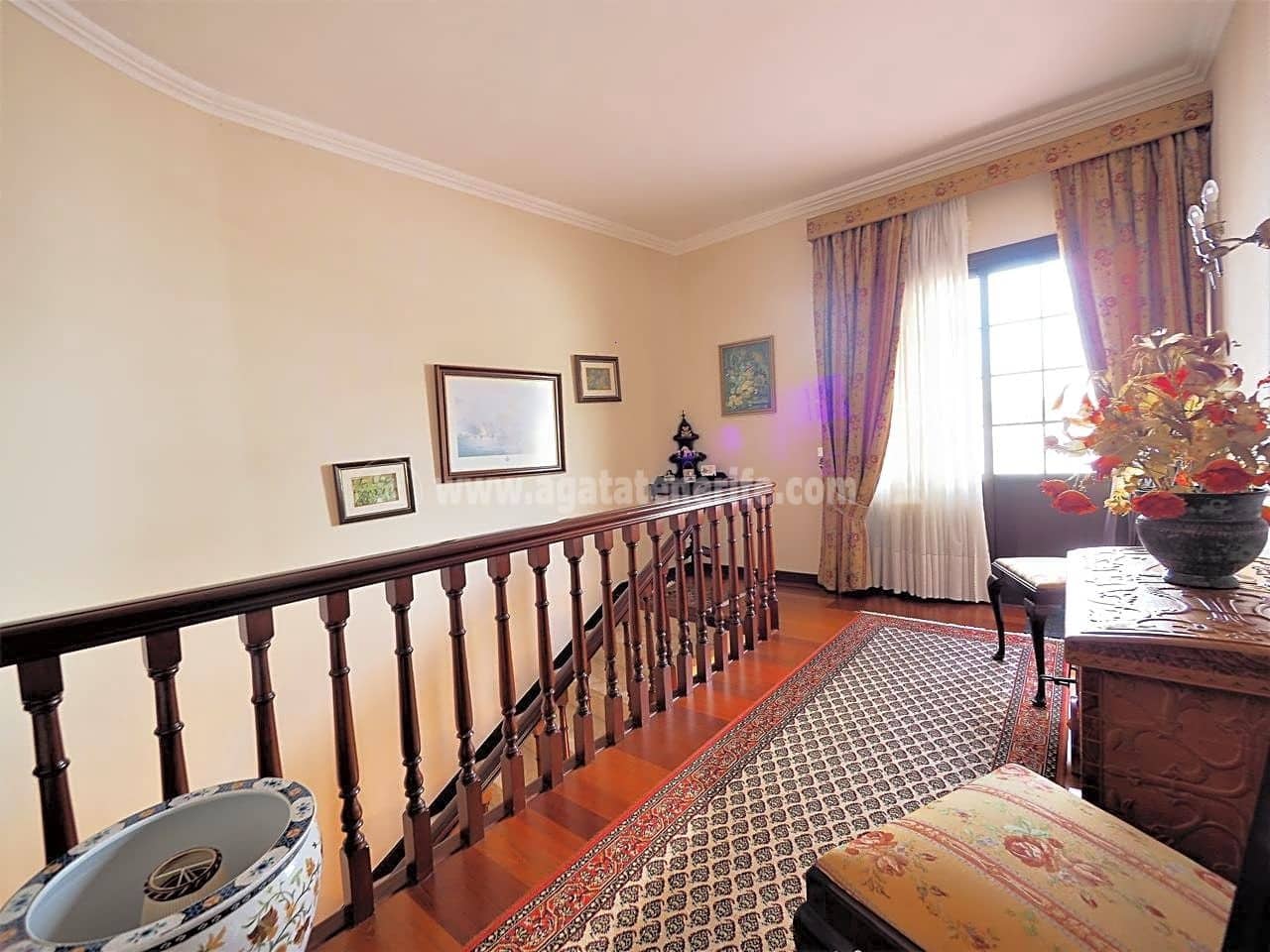 5 soveværelse Villa til salg i Icod de los Vinos med garage - € 395.000 (Ref: 7049528)