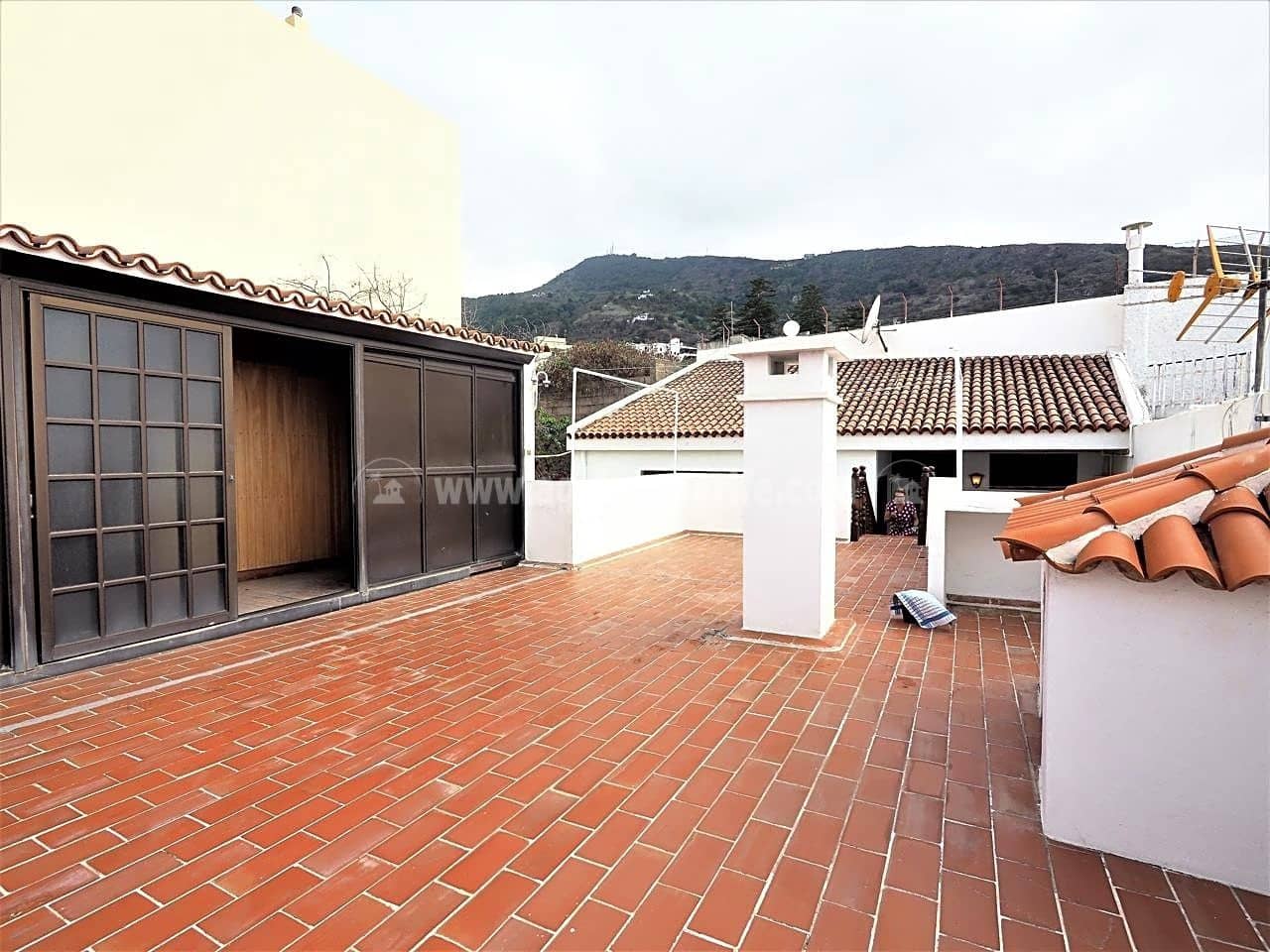 5 soveværelse Villa til salg i Icod de los Vinos med garage - € 395.000 (Ref: 7049528)