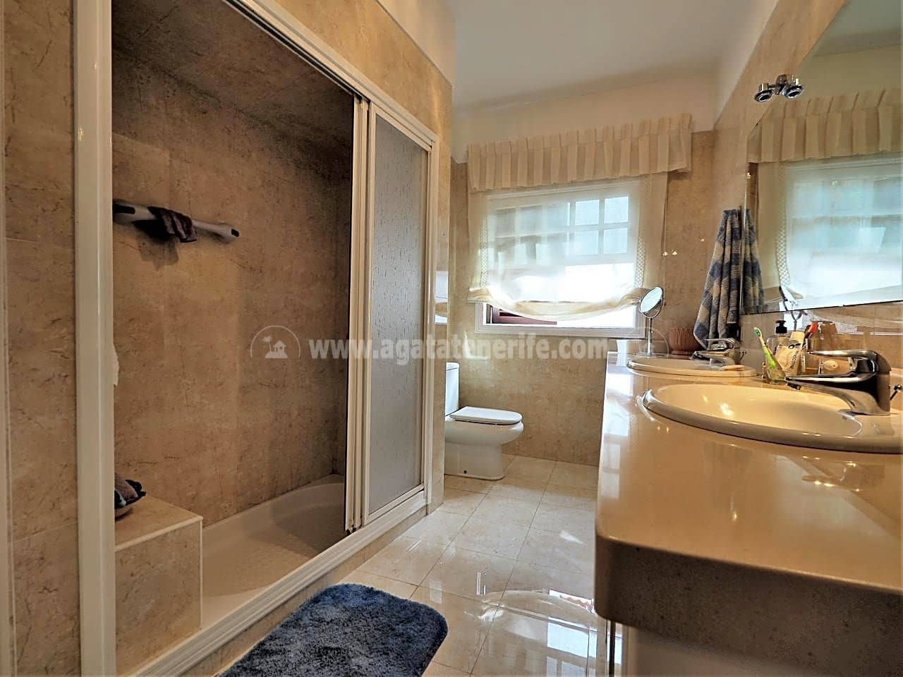 5 soveværelse Villa til salg i Icod de los Vinos med garage - € 395.000 (Ref: 7049528)