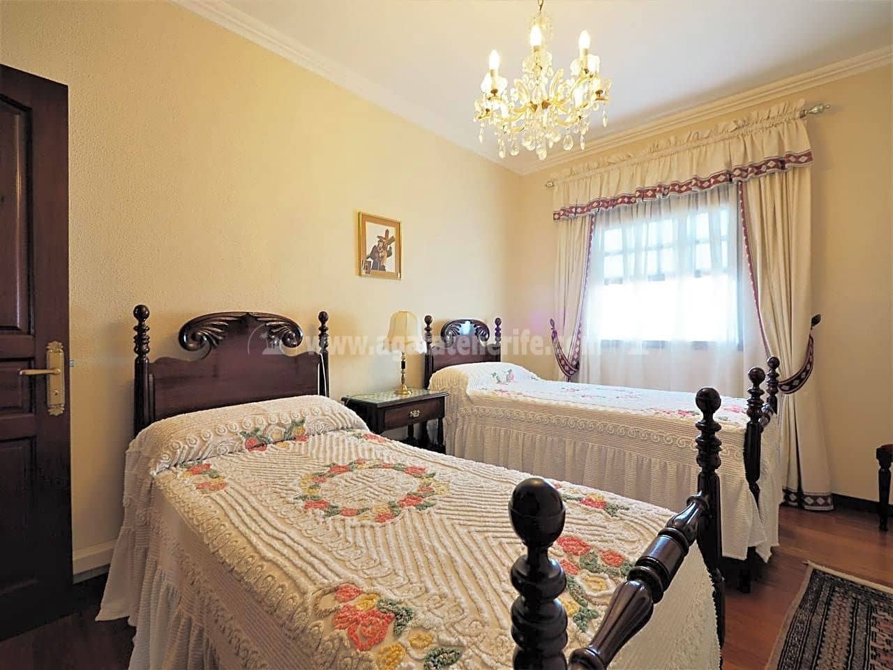 5 soveværelse Villa til salg i Icod de los Vinos med garage - € 395.000 (Ref: 7049528)