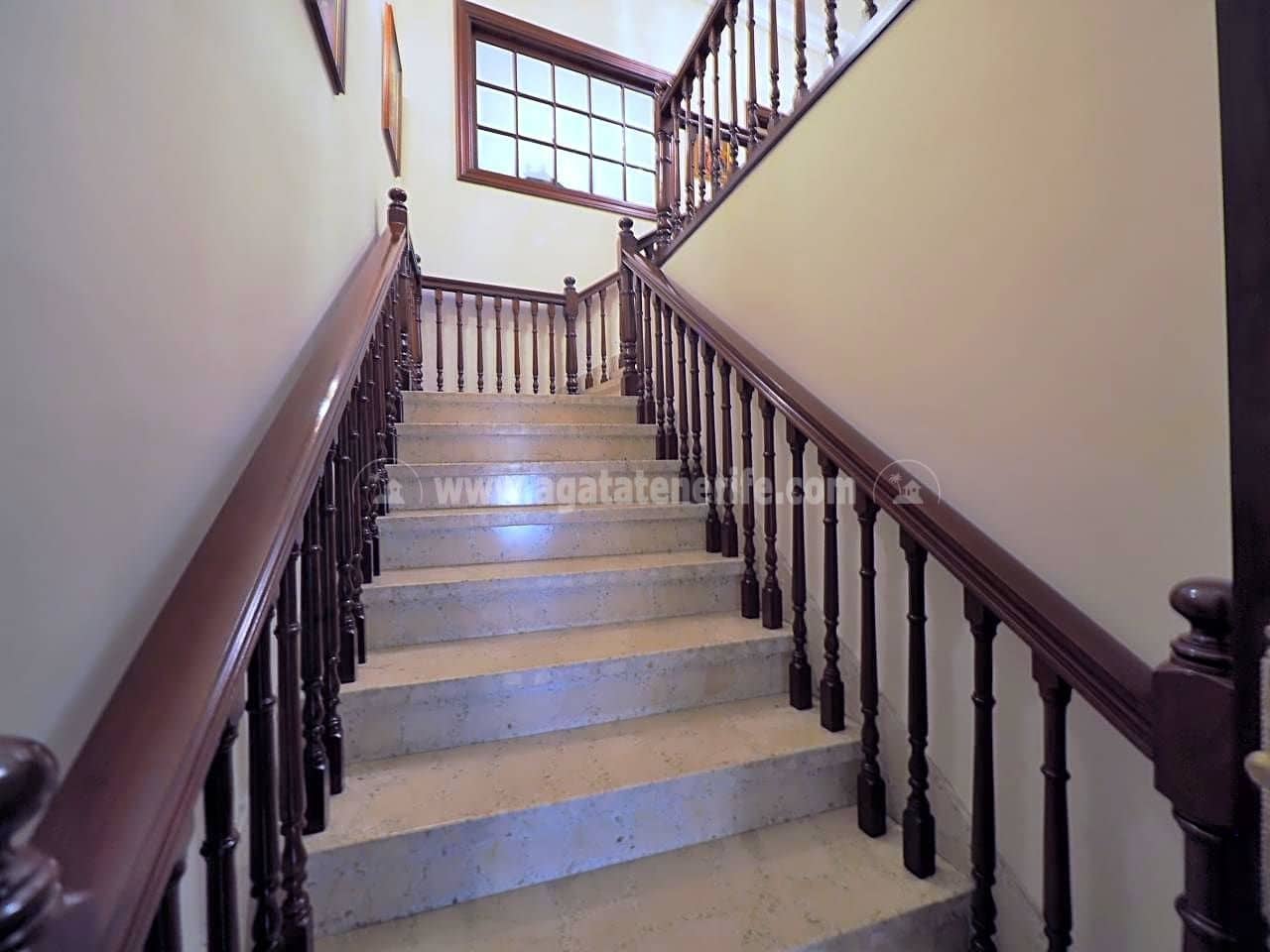 5 soveværelse Villa til salg i Icod de los Vinos med garage - € 395.000 (Ref: 7049528)