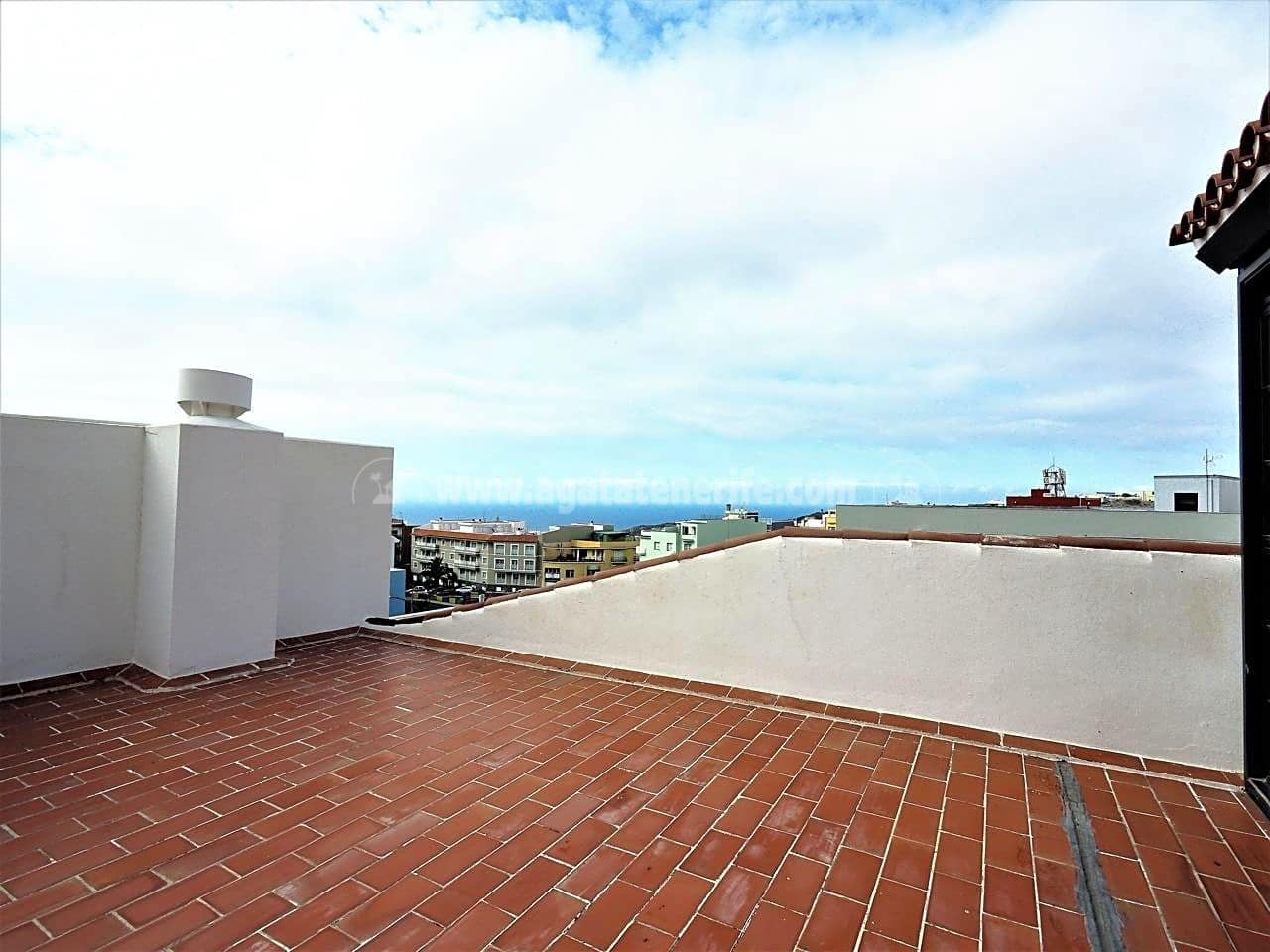 5 soveværelse Villa til salg i Icod de los Vinos med garage - € 395.000 (Ref: 7049528)