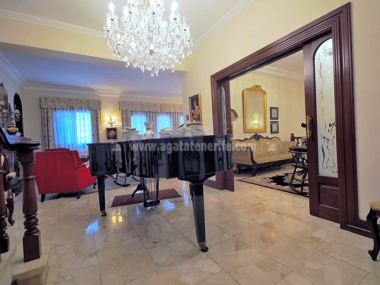 5 soveværelse Villa til salg i Icod de los Vinos med garage - € 395.000 (Ref: 7049528)