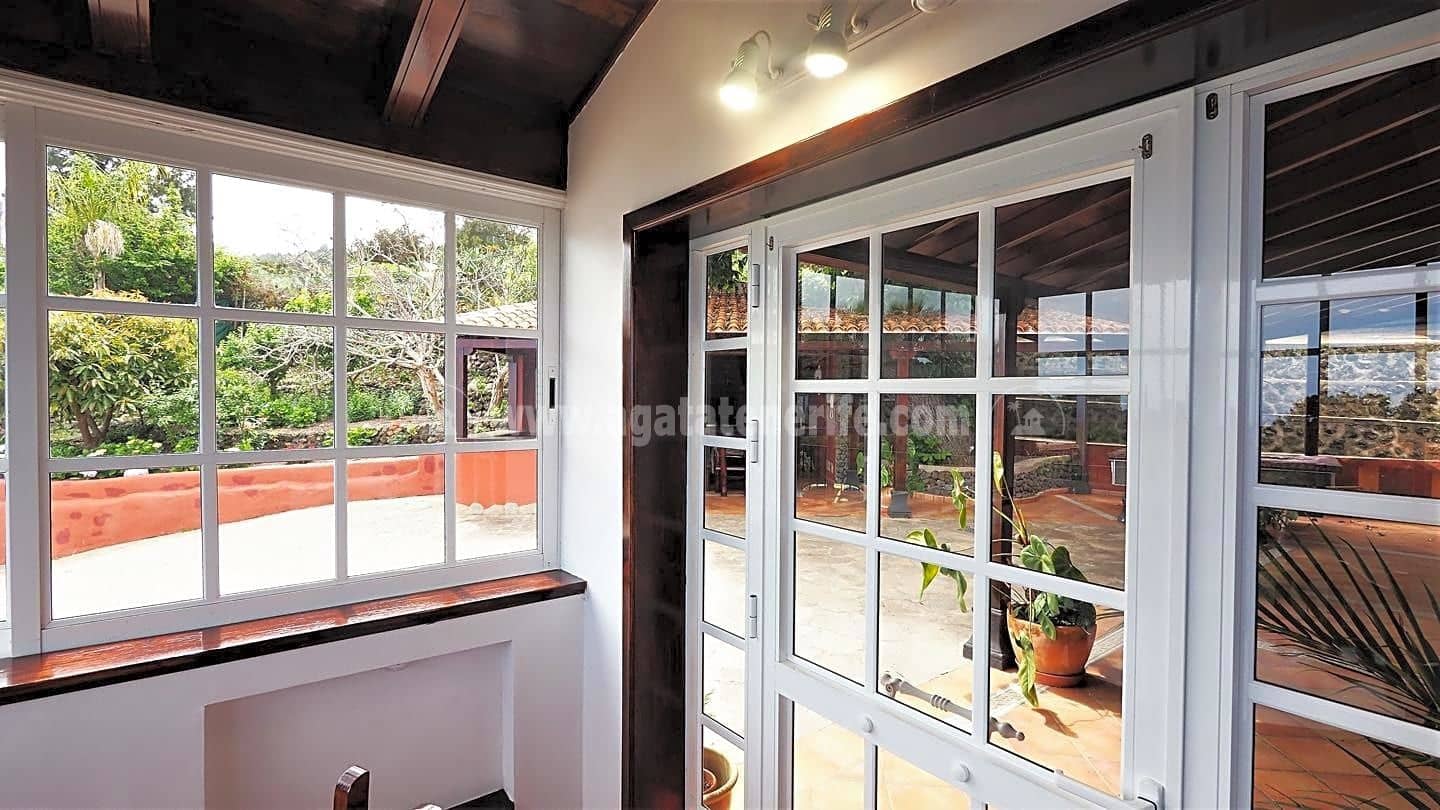 3 soveværelse Finca/Landehus til salg i Icod de los Vinos med swimmingpool garage - € 990.000 (Ref: 7596761)