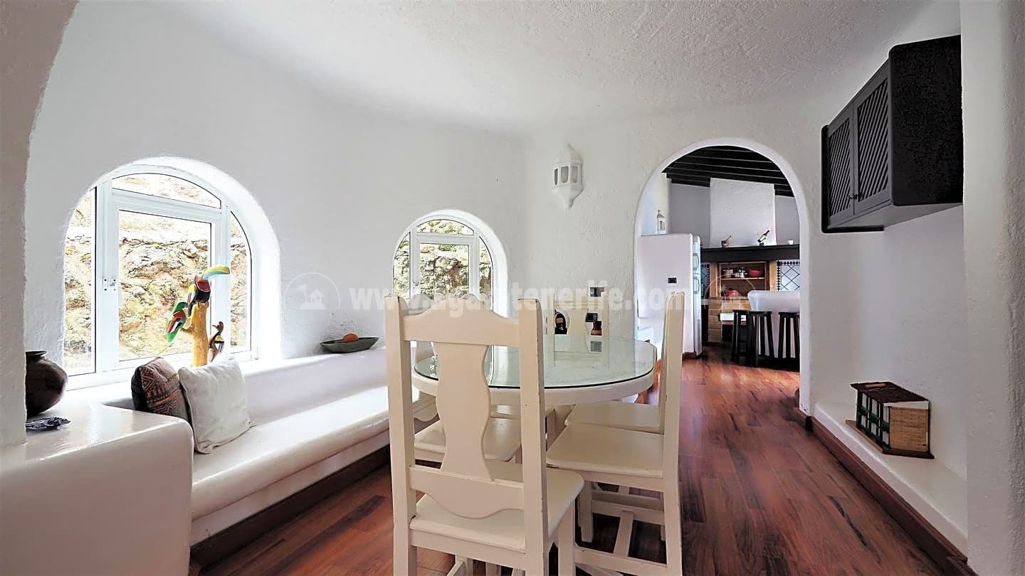 3 soveværelse Finca/Landehus til salg i Icod de los Vinos med swimmingpool garage - € 990.000 (Ref: 7596761)