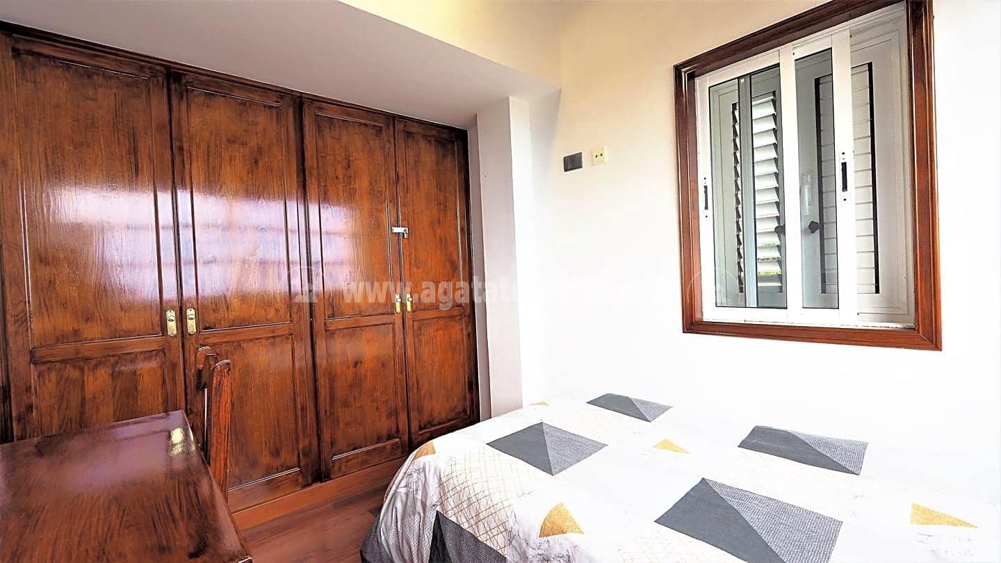 3 soveværelse Finca/Landehus til salg i Icod de los Vinos med swimmingpool garage - € 990.000 (Ref: 7596761)