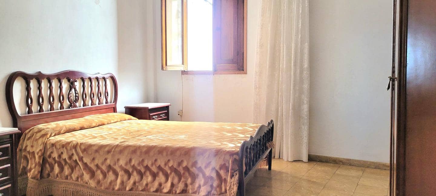 4 makuuhuone Huvila myytävänä paikassa Icod de los Vinos mukana 
autotalli - 330 000 € (Ref: 7804059)