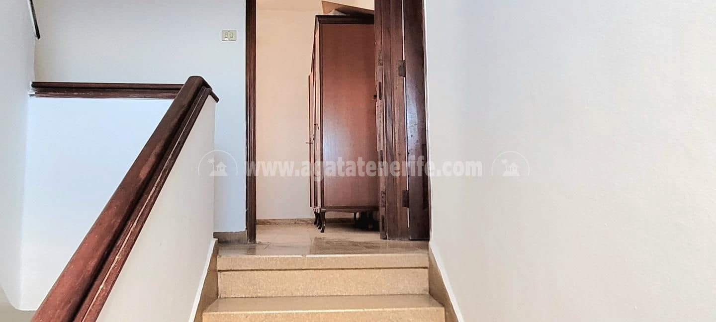 4 makuuhuone Huvila myytävänä paikassa Icod de los Vinos mukana 
autotalli - 330 000 € (Ref: 7804059)