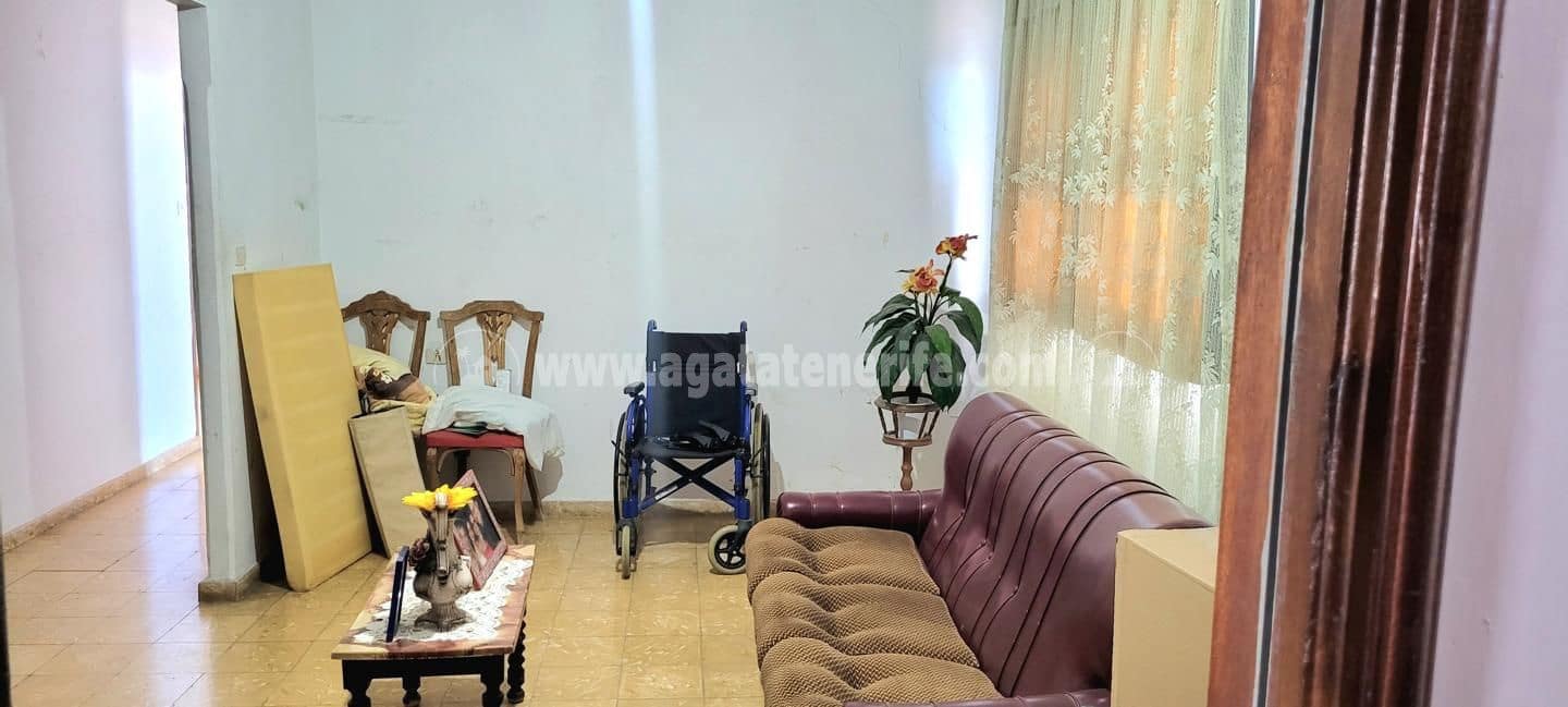 4 makuuhuone Huvila myytävänä paikassa Icod de los Vinos mukana 
autotalli - 330 000 € (Ref: 7804059)