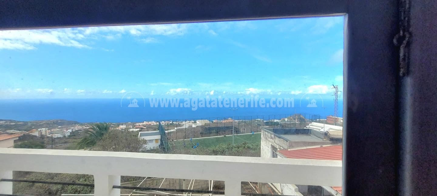 4 makuuhuone Huvila myytävänä paikassa Icod de los Vinos mukana 
autotalli - 330 000 € (Ref: 7804059)