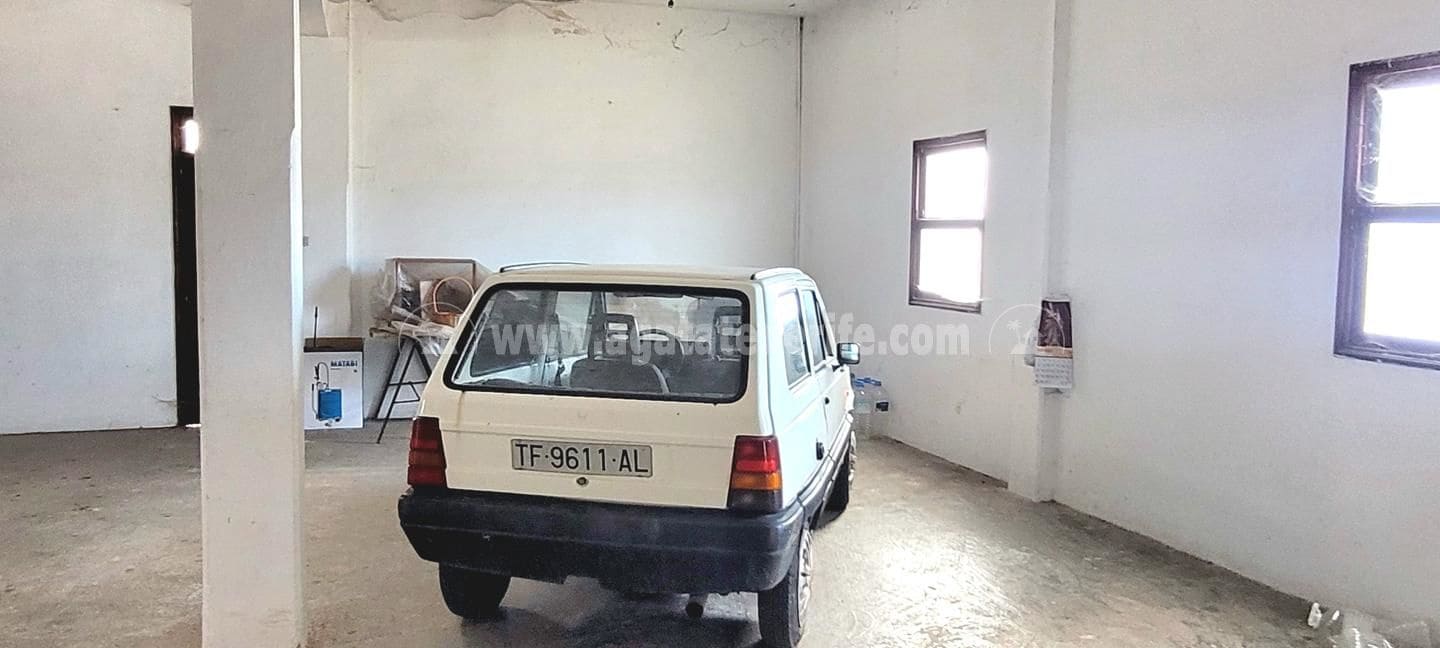 4 makuuhuone Huvila myytävänä paikassa Icod de los Vinos mukana 
autotalli - 330 000 € (Ref: 7804059)