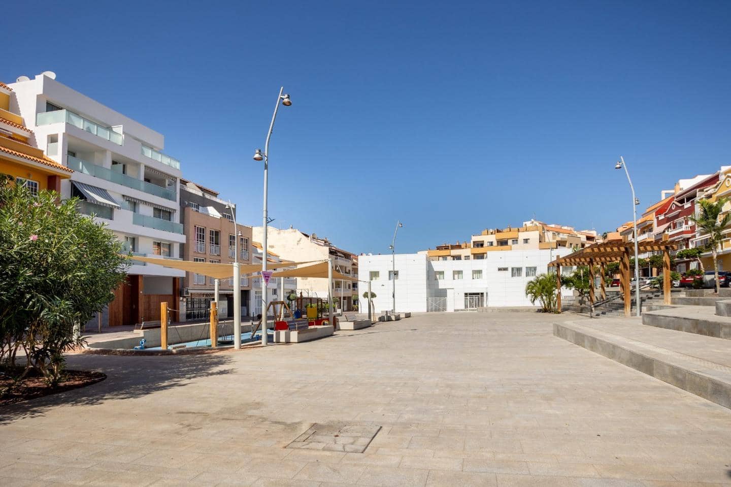 3 sovrum Lägenhet till salu i Santiago del Teide med pool - 345 000 € (Ref: 7962064)