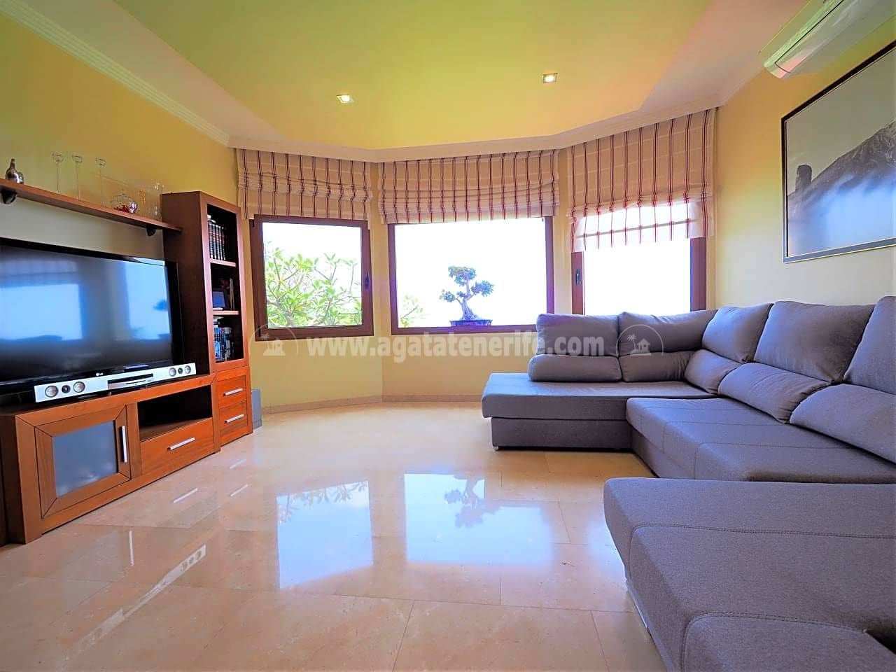 4 sypialnia Willa na sprzedaż w Icod de los Vinos z garażem - 750 000 € (Ref: 8010882)