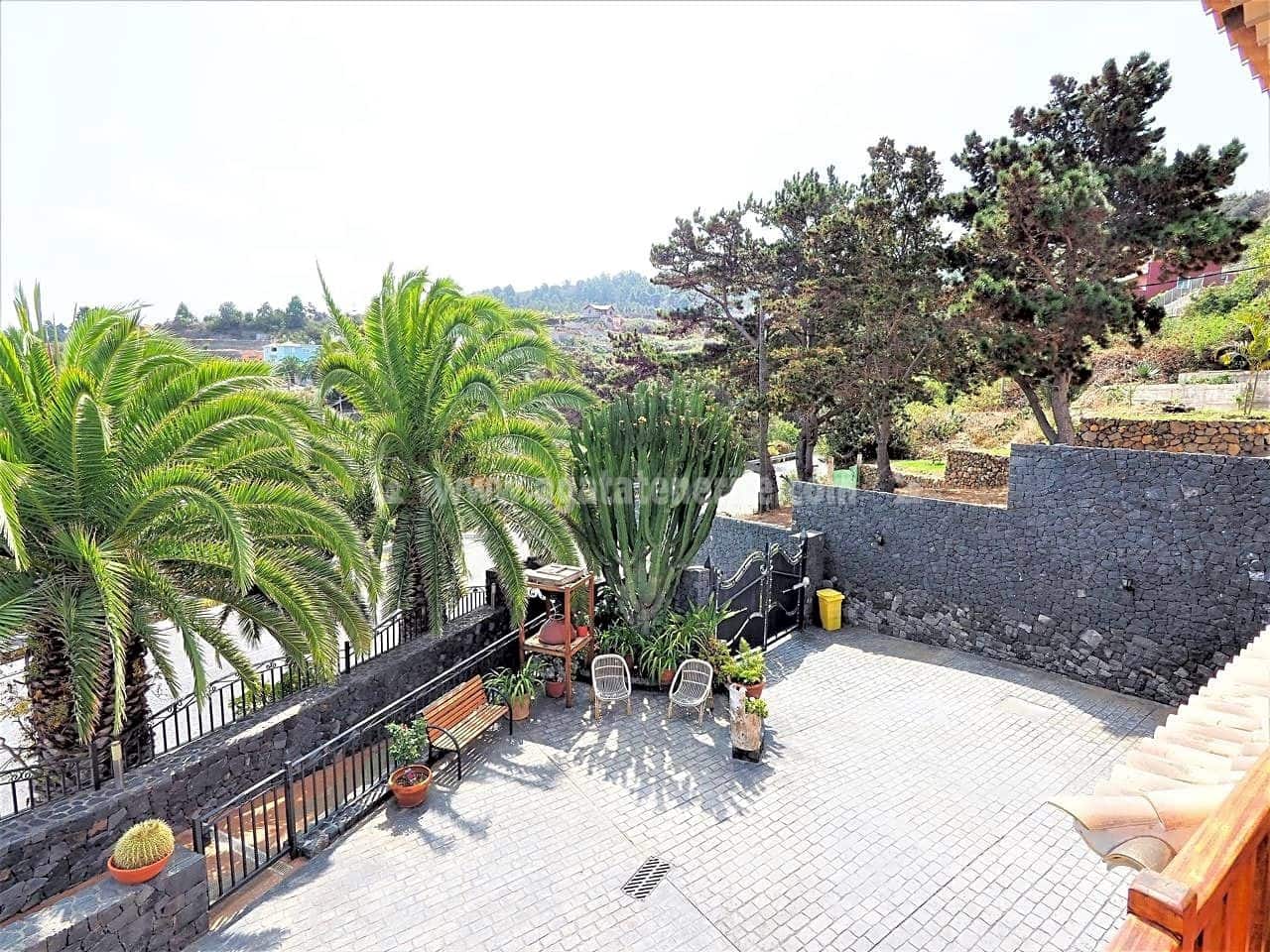 4 sypialnia Willa na sprzedaż w Icod de los Vinos z garażem - 750 000 € (Ref: 8010882)