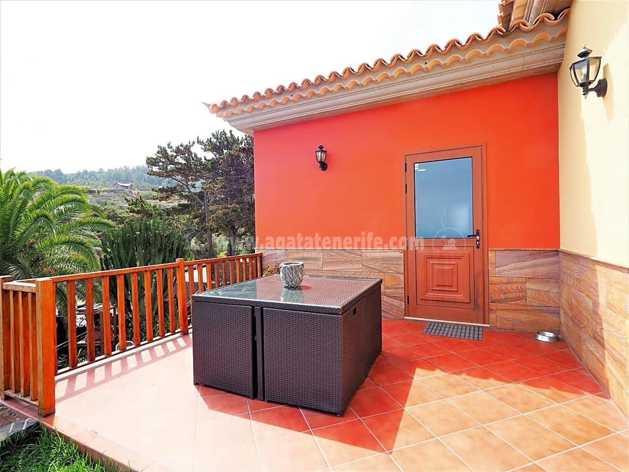 4 sypialnia Willa na sprzedaż w Icod de los Vinos z garażem - 750 000 € (Ref: 8010882)