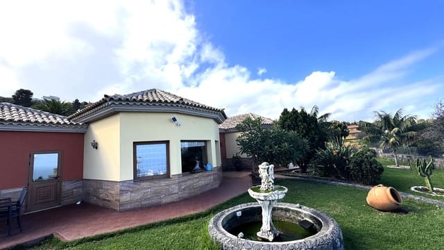 4 sypialnia Willa na sprzedaż w Icod de los Vinos z garażem - 750 000 € (Ref: 8010882)