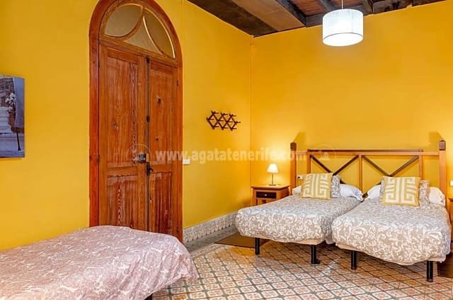 8 quarto Moradia para venda em Buenavista del Norte com garagem - 995 000 € (Ref: 8055814)