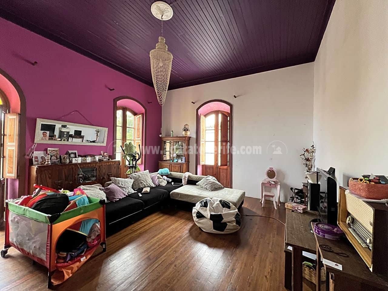 8 quarto Moradia para venda em Buenavista del Norte com garagem - 995 000 € (Ref: 8055814)