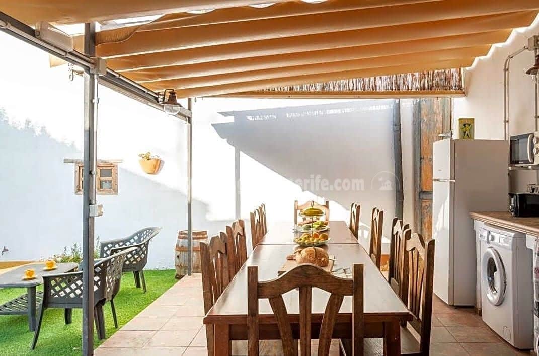 8 quarto Moradia para venda em Buenavista del Norte com garagem - 995 000 € (Ref: 8055814)