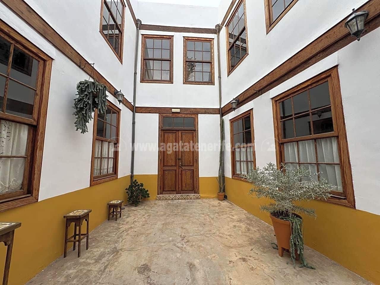 8 quarto Moradia para venda em Buenavista del Norte com garagem - 995 000 € (Ref: 8055814)