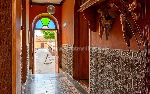 8 quarto Moradia para venda em Buenavista del Norte com garagem - 995 000 € (Ref: 8055814)
