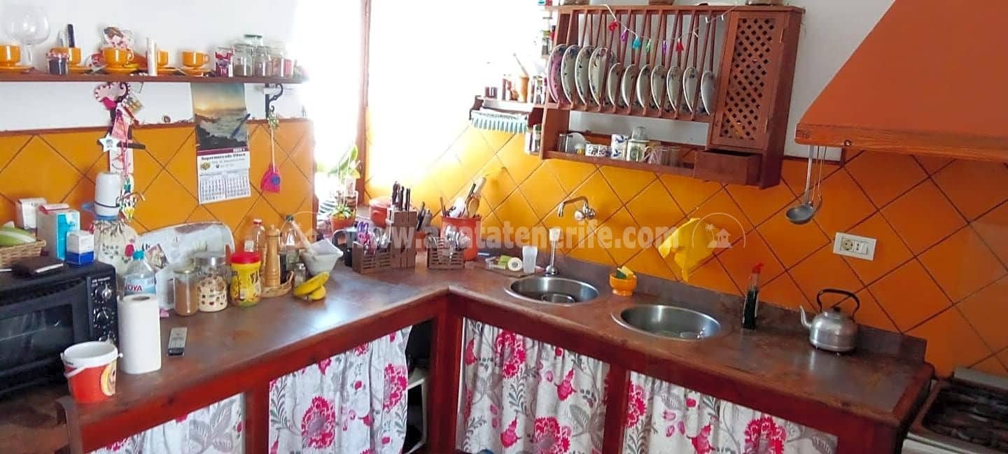 8 quarto Moradia para venda em Buenavista del Norte com garagem - 995 000 € (Ref: 8055814)