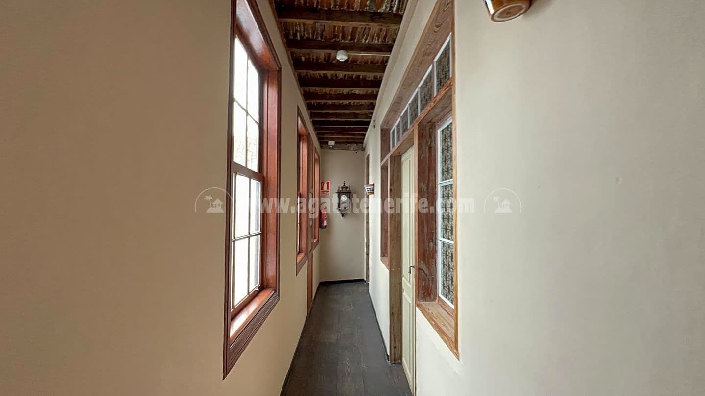 8 quarto Moradia para venda em Buenavista del Norte com garagem - 995 000 € (Ref: 8055814)