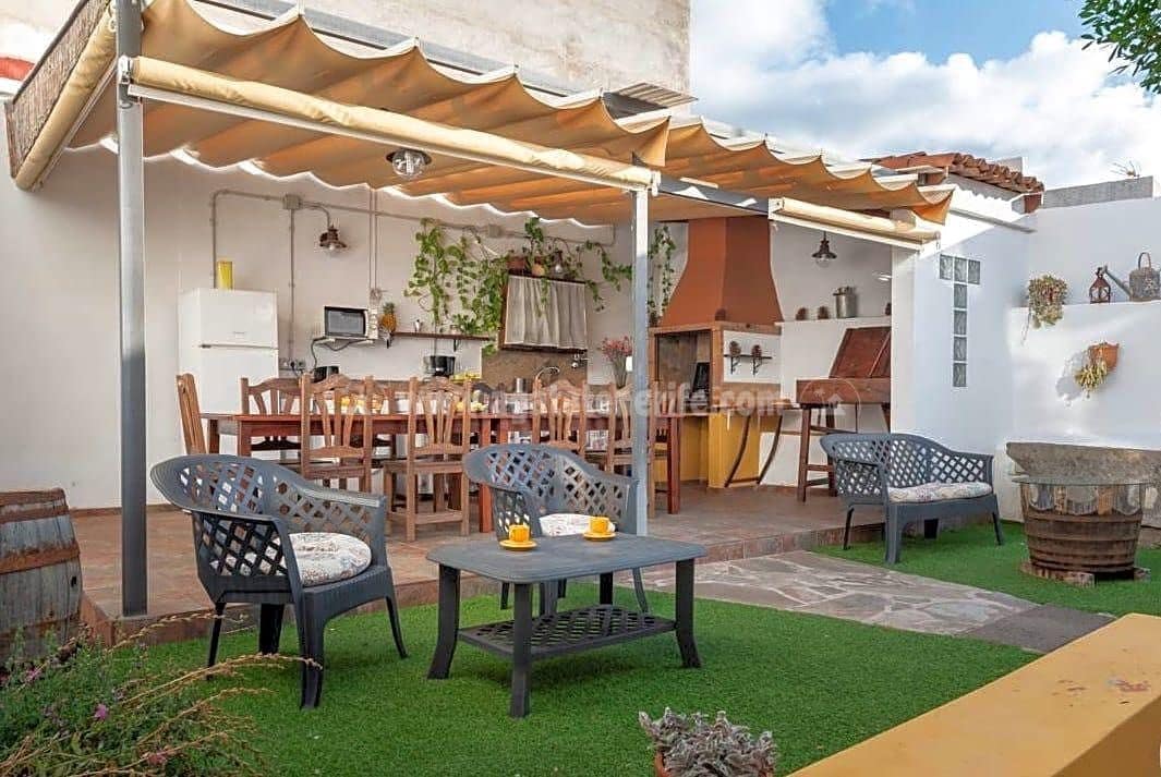 8 quarto Moradia para venda em Buenavista del Norte com garagem - 995 000 € (Ref: 8055814)