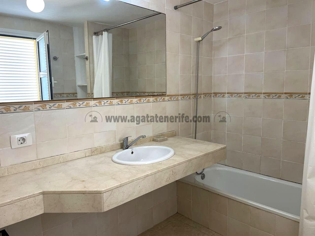 1 quarto Apartamento para venda em Costa Adeje com garagem - 350 000 € (Ref: 8069980)